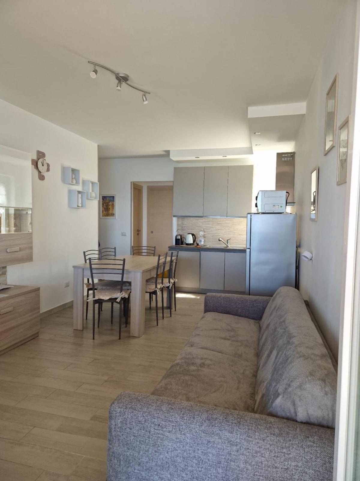 La Finestra Sul Golfo Apartment Оспедалети Екстериор снимка
