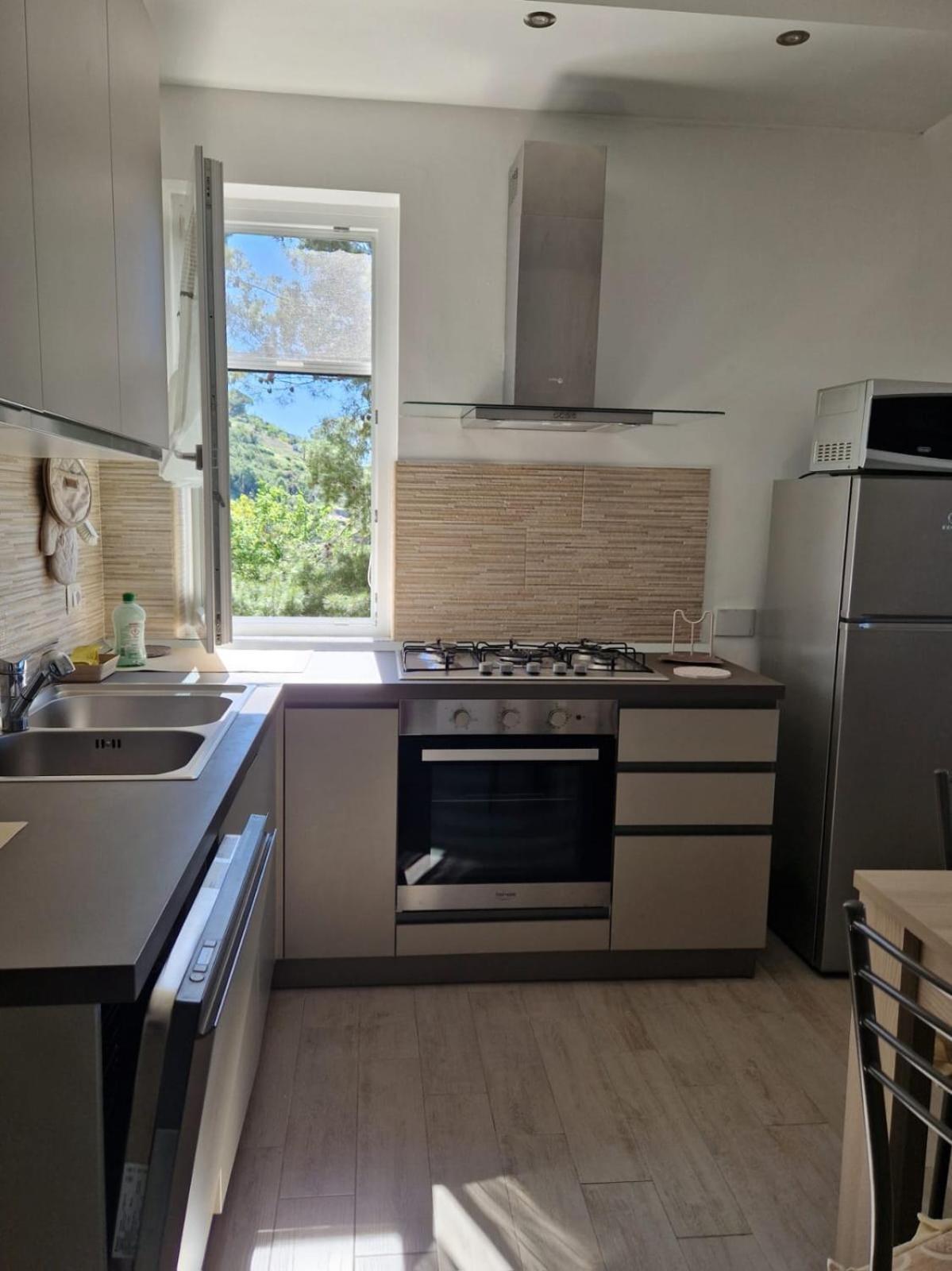 La Finestra Sul Golfo Apartment Оспедалети Екстериор снимка